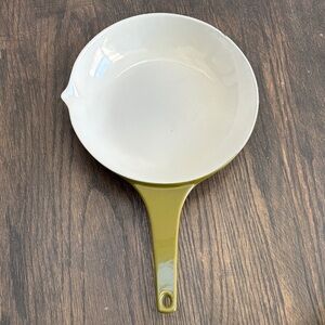 Vintage Copco? Denmark enameled cast iron skillet, avocado green, 8.5”, MCM